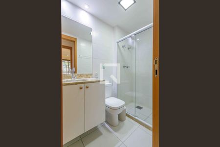 Apartamento à venda com 80m², 2 quartos e 1 vaga Apartamento à venda com 80m², 2 quartos e 1 vagaBanheiro