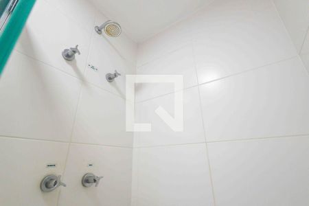 Apartamento à venda com 80m², 2 quartos e 1 vaga Apartamento à venda com 80m², 2 quartos e 1 vagaBanheiro da Suíte