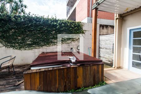 Casa de condomínio à venda com 340m², 3 quartos e 2 vagasPiscina