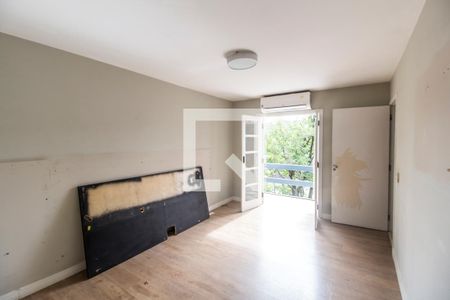 Casa de condomínio à venda com 340m², 3 quartos e 2 vagasSuíte master