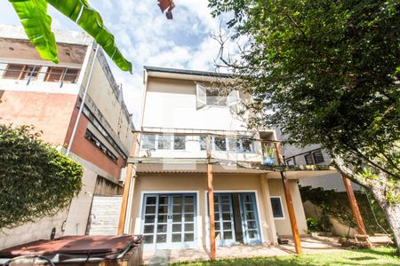 Casa de condomínio à venda com 340m², 3 quartos e 2 vagasFachada