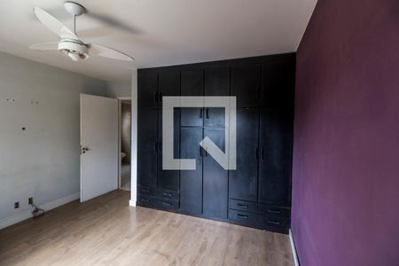 Casa de condomínio à venda com 340m², 3 quartos e 2 vagasSuíte 2