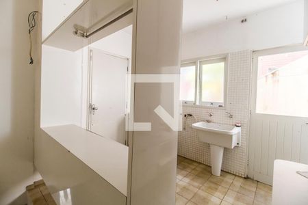 Casa de condomínio à venda com 340m², 3 quartos e 2 vagasÁrea de Serviço