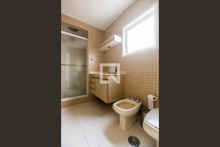 Casa de condomínio à venda com 340m², 3 quartos e 2 vagasBanheiro