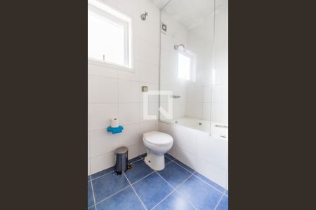 Casa de condomínio à venda com 340m², 3 quartos e 2 vagasBanheiro da Suíte 2