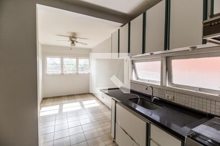 Casa de condomínio à venda com 340m², 3 quartos e 2 vagasCozinha