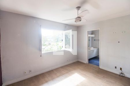 Casa de condomínio à venda com 340m², 3 quartos e 2 vagasSuíte 2