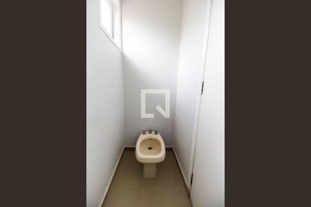 Casa de condomínio à venda com 340m², 3 quartos e 2 vagasBanheiro da Suíte 1