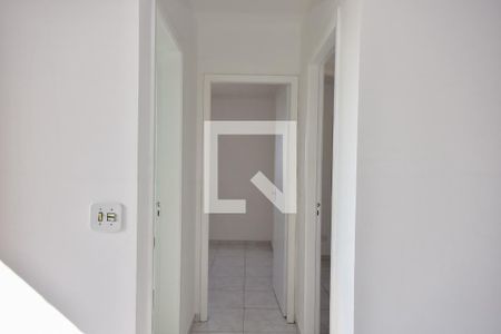 Corredor de apartamento para alugar com 3 quartos, 72m² em Chácara Agrindus, Taboão da Serra