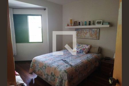 Casa à venda com 5 quartos, 300m² em Jardim Prudência, São Paulo