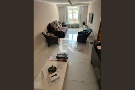 Casa à venda com 3 quartos, 240m² em Vila Alexandria, São Paulo