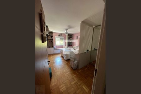 Casa à venda com 3 quartos, 240m² em Vila Alexandria, São Paulo