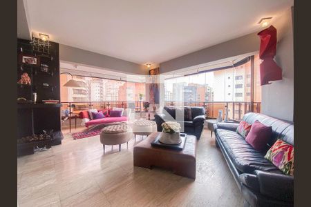 Apartamento à venda com 4 quartos, 250m² em Indianópolis, São Paulo