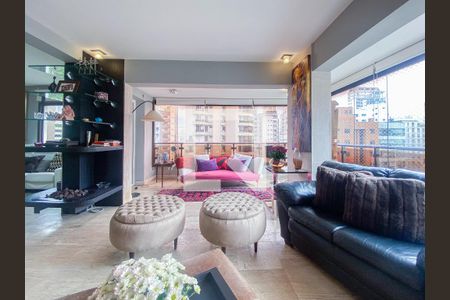 Apartamento à venda com 4 quartos, 250m² em Indianópolis, São Paulo