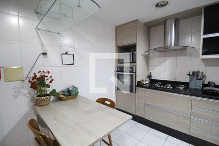 Apartamento à venda com 245m², 4 quartos e 3 vagas Apartamento à venda com 245m², 4 quartos e 3 vagasCozinha