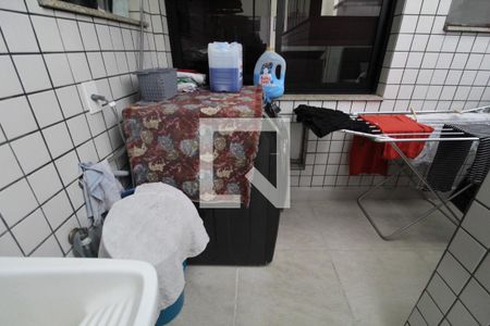 Apartamento à venda com 245m², 4 quartos e 3 vagas Apartamento à venda com 245m², 4 quartos e 3 vagasÁrea de serviço