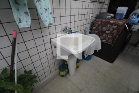 Apartamento à venda com 245m², 4 quartos e 3 vagas Apartamento à venda com 245m², 4 quartos e 3 vagasÁrea de serviço