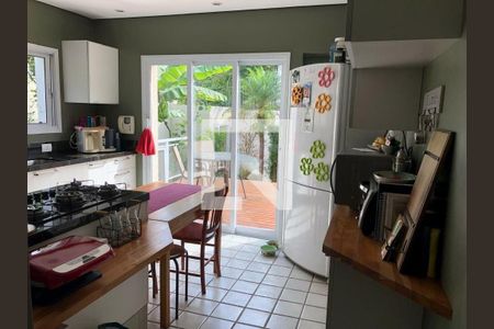 Casa à venda com 4 quartos, 210m² em Jardim Novo Mundo, São Paulo