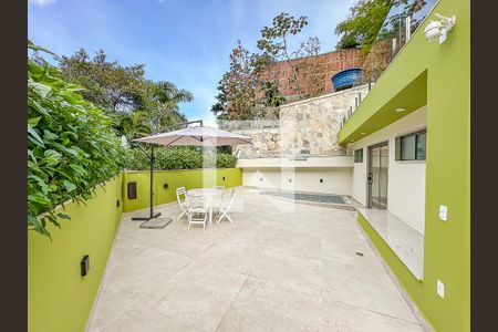 Casa à venda com 363m², 3 quartos e 2 vagasÁrea Externa