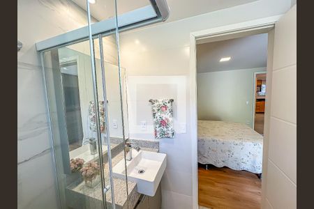 Casa à venda com 363m², 3 quartos e 2 vagasBanheiro da Suíte 2