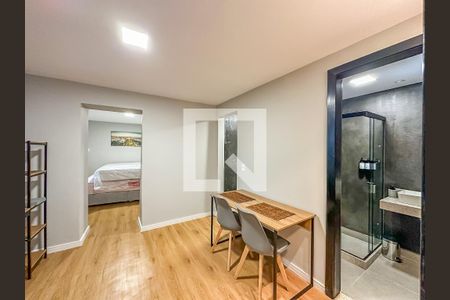 Casa à venda com 363m², 3 quartos e 2 vagasEscritório