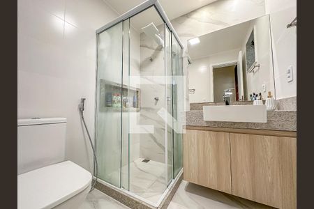 Casa à venda com 363m², 3 quartos e 2 vagasBanheiro Social