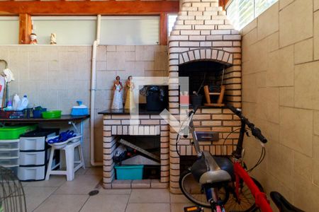 Casa de condomínio à venda com 127m², 3 quartos e 2 vagas Casa de condomínio à venda com 127m², 3 quartos e 2 vagasChurrasqueira