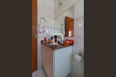 Casa de condomínio à venda com 127m², 3 quartos e 2 vagas Casa de condomínio à venda com 127m², 3 quartos e 2 vagasSuíte - Banheiro