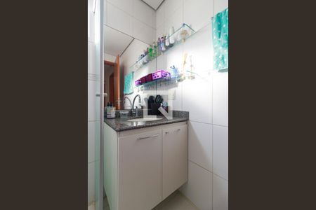 Casa de condomínio à venda com 127m², 3 quartos e 2 vagas Casa de condomínio à venda com 127m², 3 quartos e 2 vagasBanheiro 1