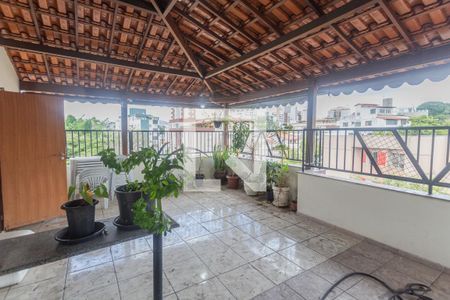 Apartamento à venda com 138m², 3 quartos e 2 vagas Apartamento à venda com 138m², 3 quartos e 2 vagasCobertura
