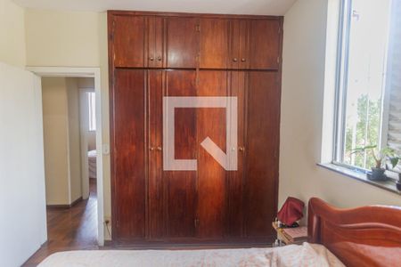 Apartamento à venda com 138m², 3 quartos e 2 vagas Apartamento à venda com 138m², 3 quartos e 2 vagasSuíte