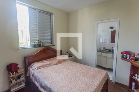 Apartamento à venda com 138m², 3 quartos e 2 vagas Apartamento à venda com 138m², 3 quartos e 2 vagasSuíte