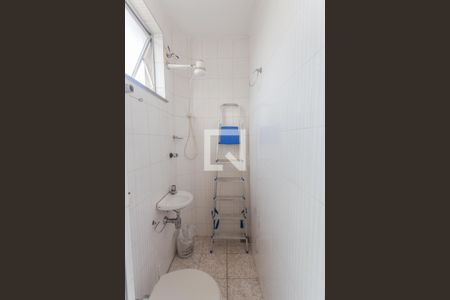 Apartamento à venda com 138m², 3 quartos e 2 vagas Apartamento à venda com 138m², 3 quartos e 2 vagasBanheiro de Serviço