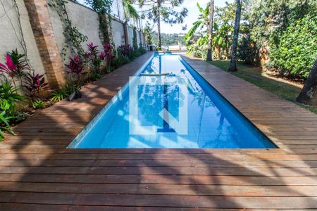 Casa de condomínio à venda com 800m², 4 quartos e 10 vagas Casa de condomínio à venda com 800m², 4 quartos e 10 vagasPiscina