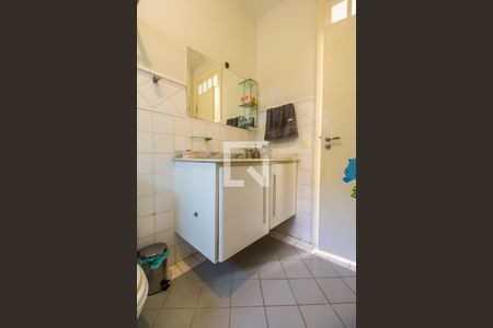 Casa de condomínio à venda com 800m², 4 quartos e 10 vagas Casa de condomínio à venda com 800m², 4 quartos e 10 vagasBanheiro da Suíte 4