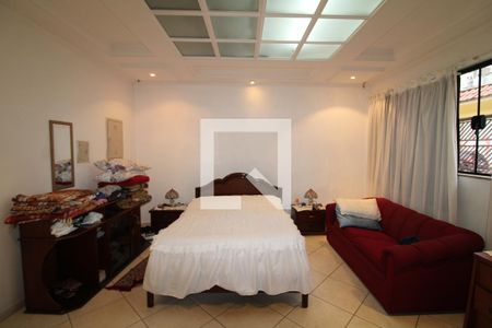 Casa à venda com 320m², 5 quartos e 8 vagasSuíte 1