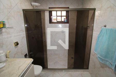 Casa à venda com 320m², 5 quartos e 8 vagasBanheiro da Suíte 3