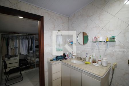 Casa à venda com 320m², 5 quartos e 8 vagasBanheiro da Suíte 3