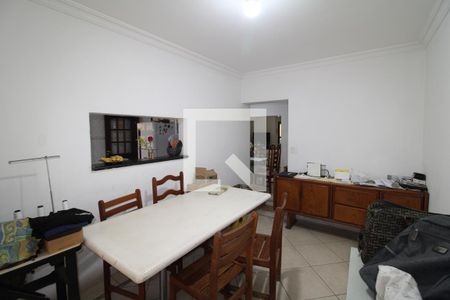 Casa à venda com 320m², 5 quartos e 8 vagasCozinha
