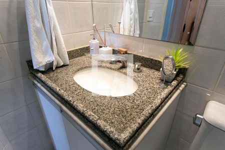 Apartamento à venda com 73m², 3 quartos e 2 vagas Apartamento à venda com 73m², 3 quartos e 2 vagasBanheiro Social