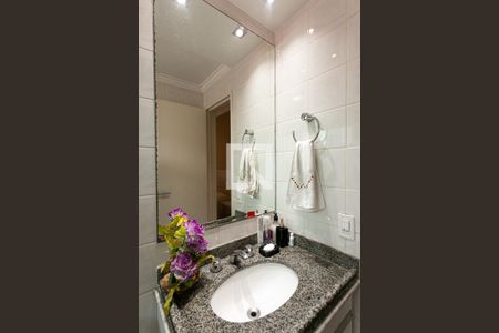 Apartamento à venda com 73m², 3 quartos e 2 vagas Apartamento à venda com 73m², 3 quartos e 2 vagasBanheiro da Suíte