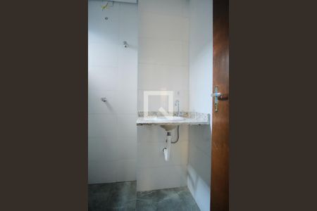 Apartamento à venda com 39m², 2 quartos e sem vagaBanheiro