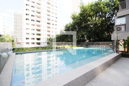 Studio à venda com 28m², 1 quarto e sem vaga Studio à venda com 28m², 1 quarto e sem vagaÁrea comum - Piscina