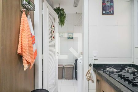 Apartamento à venda com 83m², 2 quartos e 1 vaga Apartamento à venda com 83m², 2 quartos e 1 vagaCozinha e Área de Serviço