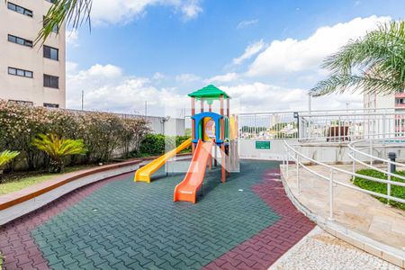Apartamento à venda com 83m², 2 quartos e 1 vaga Apartamento à venda com 83m², 2 quartos e 1 vagaÁrea comum - Playground