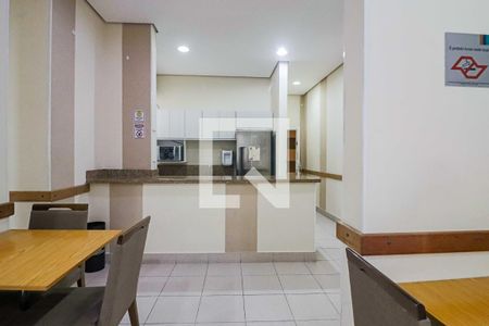 Apartamento à venda com 83m², 2 quartos e 1 vaga Apartamento à venda com 83m², 2 quartos e 1 vagaÁrea comum - Salão de festas