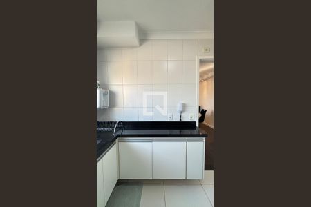 Apartamento à venda com 90m², 3 quartos e 2 vagasCozinha