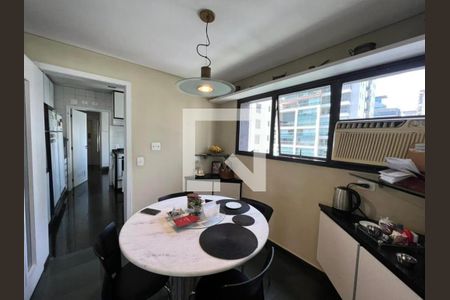 Apartamento para alugar com 4 quartos, 220m² em Jardim Paulista, São Paulo