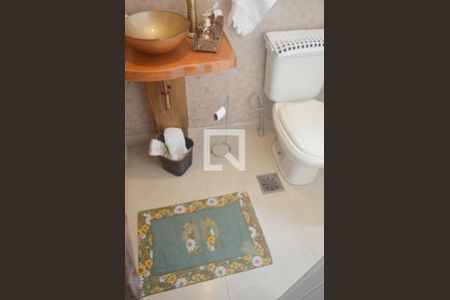 Apartamento à venda com 68m², 2 quartos e 1 vaga Apartamento à venda com 68m², 2 quartos e 1 vagaBanheiro Social