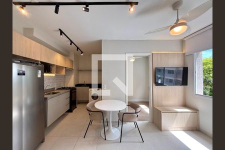 Sala de apartamento para alugar com 2 quartos, 36m² em Santo Amaro, São Paulo